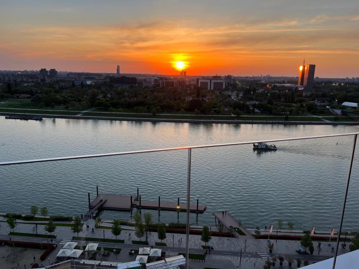 BW Terrace Top Floor Apartments With River View & Self Check-In Belgrade Extérieur photo