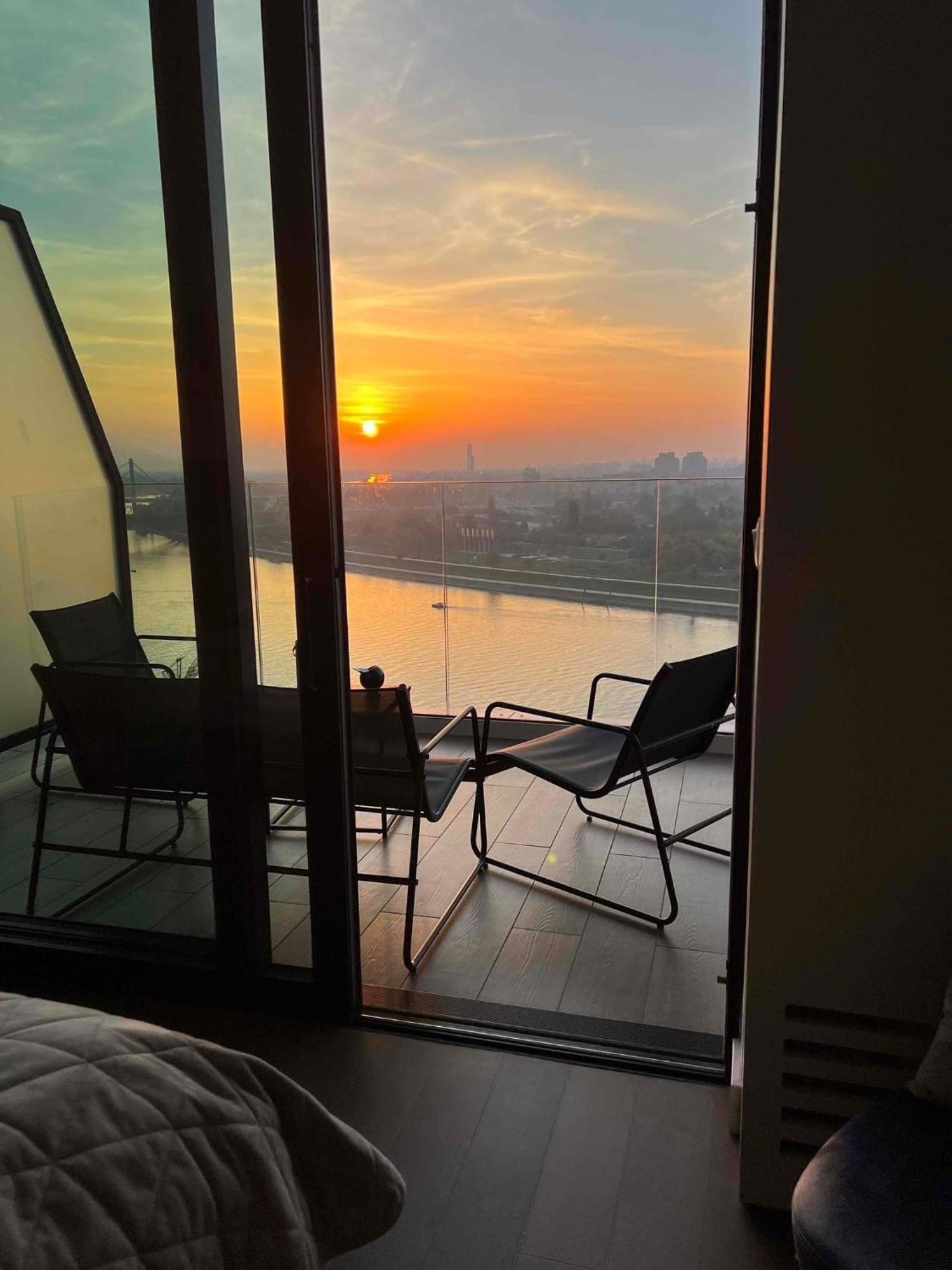BW Terrace Top Floor Apartments With River View & Self Check-In Belgrade Extérieur photo